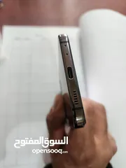  4 فليب z5 لون اسود 512 جيجا