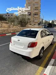  2 كيا ريو 2011