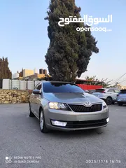  1 سكودا رابيد 1.6 سولار اوتوماتيك