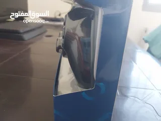  4 يدة بلستيشن 4