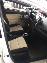  4 Toyota Yaris هاتشباك 2015 -للبيع بحالة الوكالة