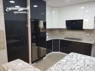  3 مطبخ بحاله ممتازه نوعيه جيده
