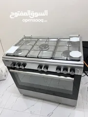  4 what  For Sell Cooking Range good condition.