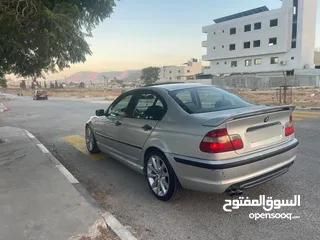  4 BMW E46 2004