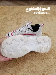  5 بوت ممتاز وبحالة وكاله نوعه فيله