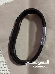  9 محفظتين واسوارة