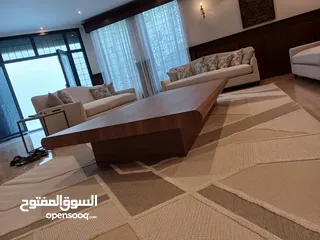  2 نجار  باكستاني