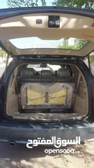  11 سيارة كاديلاك نوع SRX موديل 2006 بحالة جيدة جداً تتميز بداخلية نظيفة جداً