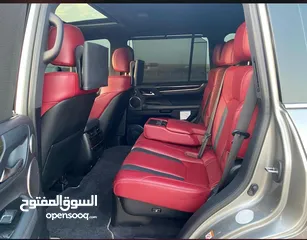  12 لكزس LX570-S سيجنيتشر سبورت