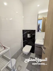  6 رووف ( بانورامي ) مطل على كامل غرب عمان للايجار المفروش