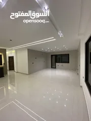  26 شقق فاخرة 240 متر و 200 متر 4 نوم و 3 نوم بتشطيب فاخر وبسعر مميز في أجمل مناطق طريق المطار البنيات