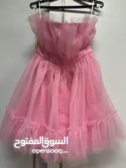  5 فستانين بناتي  الابيض لعمر 7 سنوات  الزهري لعمر 10-12 سنه  ملبوسات مره وحده فقطط