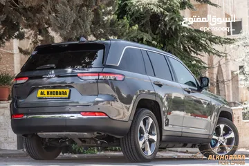  6 Jeep Grand Cherokee 2022 Limited Plug in hybrid 4xe  السيارة بحالة ممتازة جدا و قطعت