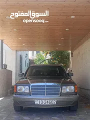  2 MERCEDES-BENZ W126 300SE 1990