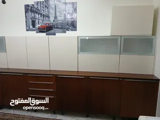  4 مطبخ خشب جوايكو مميز بحالة الوكالة عبارة عن 3 واجهات للبيع بالسعر مميز جدا
