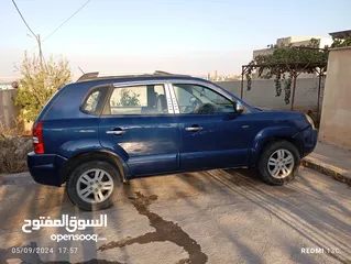  4 هيونداي توسان 2006