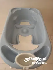  4 مستلزمات اطفل مستخدم نظيف
