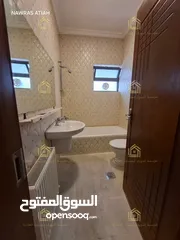  28 شقة دوبلكس فاخرة أرقى واجمل مناطق عبدون مع ترسات بإطلالــــه بانوراما