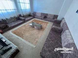  3 فرشات ضغط عالي مرتفع 20 سنتم للبيع بسعر مغري في حال الوكالة ، استخدام عريس اشهر قليلة
