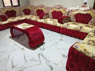  2 مجلس تفصيل 18 مقعد بحاله ممتازه مع طاولات والمراكي