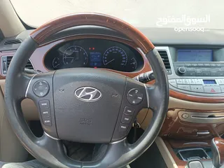  10 هيونداي جينيسس 2013