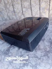  4 بروجيكتور LG  اضاءه قويه جداا حتى في ضوء النهار.كما بالصور