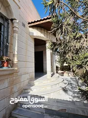  4 منزل للبيع - الزرقاء - مدينة الشرق - بالقرب من مسجد الكيالي