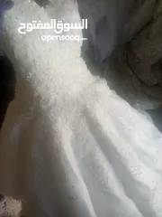 2 فساتين اعراس وحفلات للاستأجار