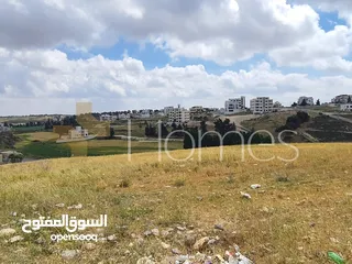  3 ارض بمنطقة مرج الحمام للبيع تصلح للافراز بمساحة ارض 63,500م