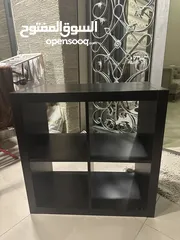  1 طاولة مكتبية من ايكيا بسعر ممتاز جدا