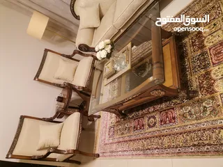  2 طقم ضيوف بحالة جيدة