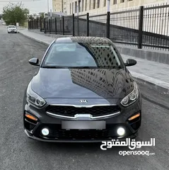  10 Kia cerato  Model :2019 94000 KM 1600CC Gearbox : automatic  Colour: Gary Inside :Black