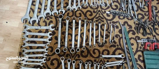  24 عدة صناعية