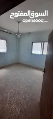  28 منزل للبيع