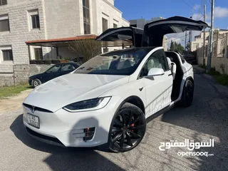  28 Tesla Model X 100D 2018