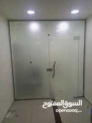  25 متخصصون في جميع أعمال السيكوريت والشوربوكس والزجاج والمرايا