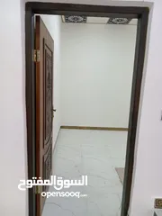  9 قطع وبيوت للبيع