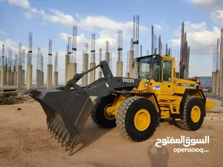  5 لودر فولفو 120 سي