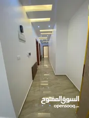  7 شقه سوبر ديلوكس شبه ارضي من المالك مباشره في ابو نصير شارع الضياء