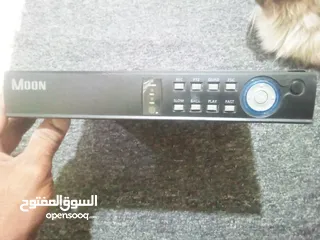 16 متاح 3 كاميرات مراقبة مستعملات بحالة ممتازة جدا معهم وصلات أو محولات او ديفي آر للبيع اقرء الوصف