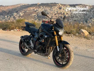  2 GSX750سوزوكي