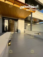  1 شقة فاخرة - لم تسكن - 4نوم 2ماستر - 230م - ارضية - ترس - موقع هادئ ومميز