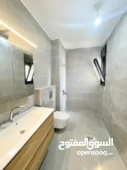  6 شقق للبيع في عين منجد