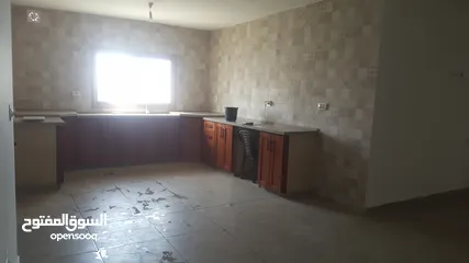  6 شقة مميزة للايجار