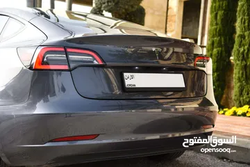  8 ‏Tesla Model 3 Standerd Plus 2023 بدفعة 2500