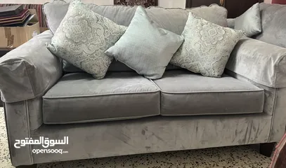  1 أثاث مستعمل بحالة ممتازة للبيع