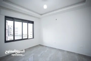  8 عرض خاص و حصري لاخر شقه بالعماره و من المالك مباشره و بسعر مغري في اجمل مناطق الجبيهه