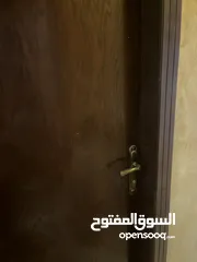  2 ابواب للبيع