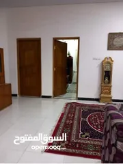  3 بيت طابقين  طابو زراعي سند  .25 يحتوي على طابق ارضي وشقةمعزولة في الطابق الثاني وكراج كبير