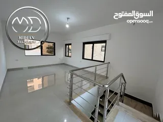  3 شقة دوبلكس طابق اخير مع روف للبيع عرقوب خلدا مساحة 200م مع تراسات اطلالة رائعة بسعر مميز جداً